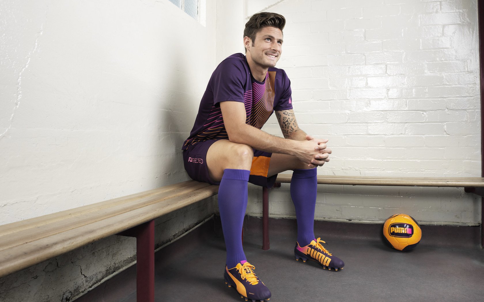 乐鱼体育-日本小将一球成名！，日本 球员